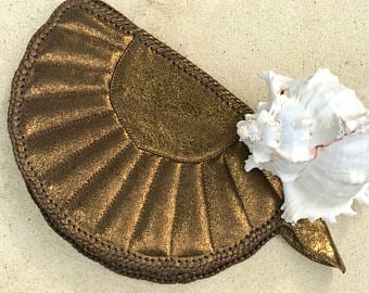 Image of Mermaid Shell Leather Bag Metallic Gold Clutch