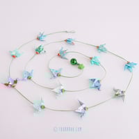 Image 3 of Guirlande origami 16 petites grues menthe et bleues