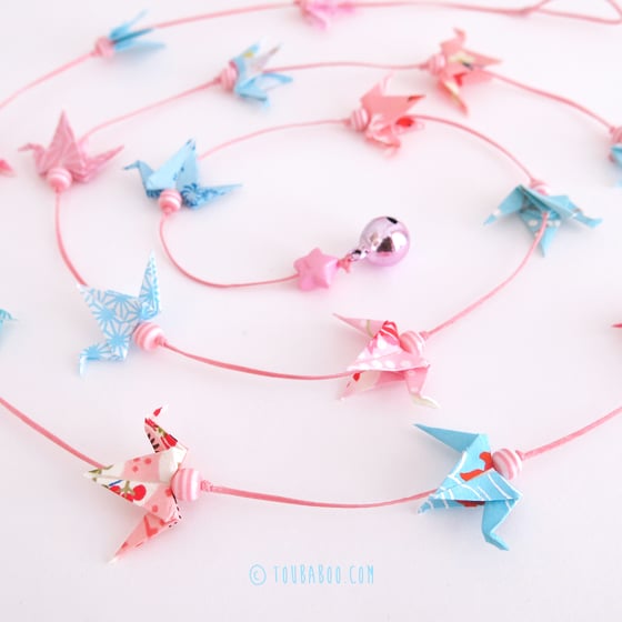 Image of Guirlande origami 16 grues roses et bleues