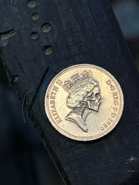 Image 2 of Pound coin Hobo quid