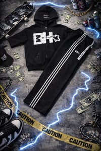 Black oversize sweatsuit