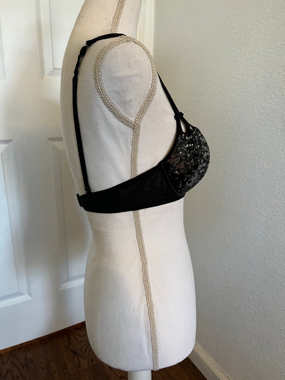 Black and silver sequin bra Victoria secret 32D