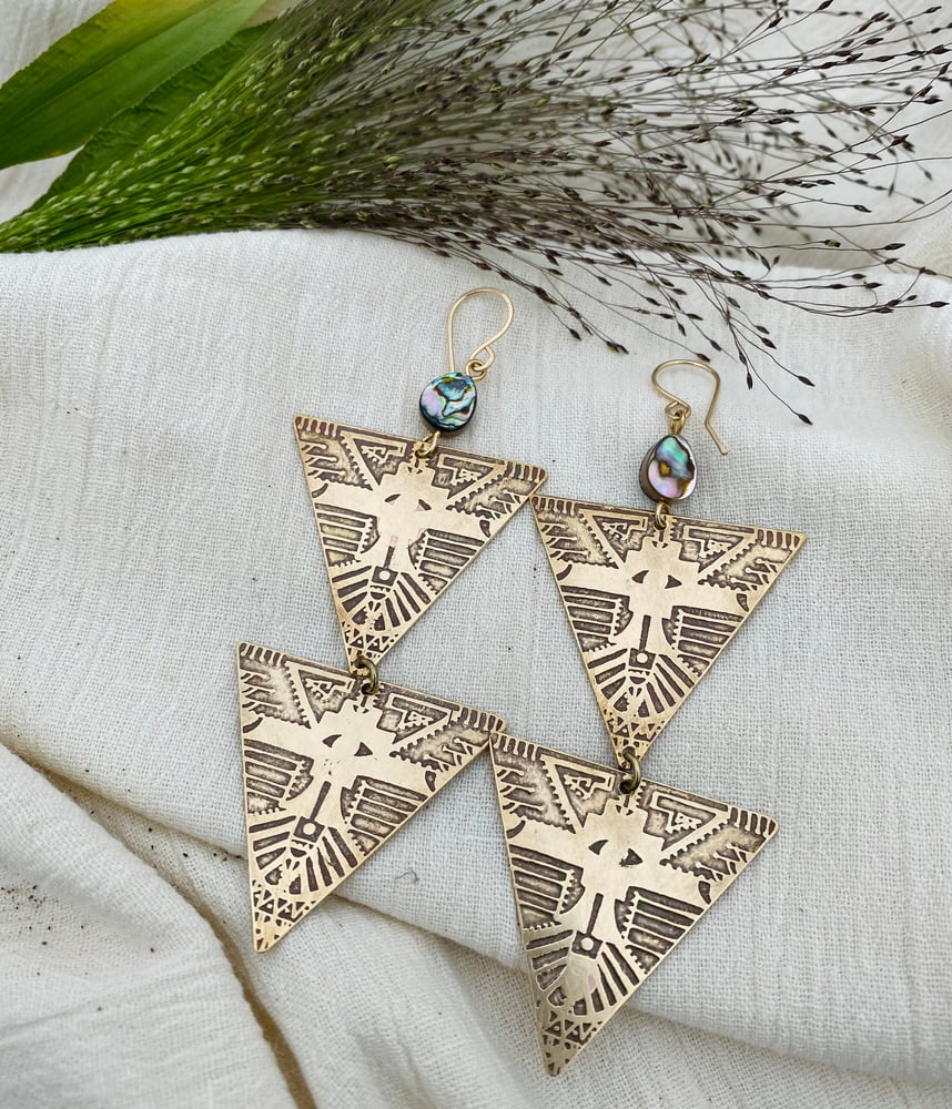 Image of Ancient Builder Earrings w Abalone