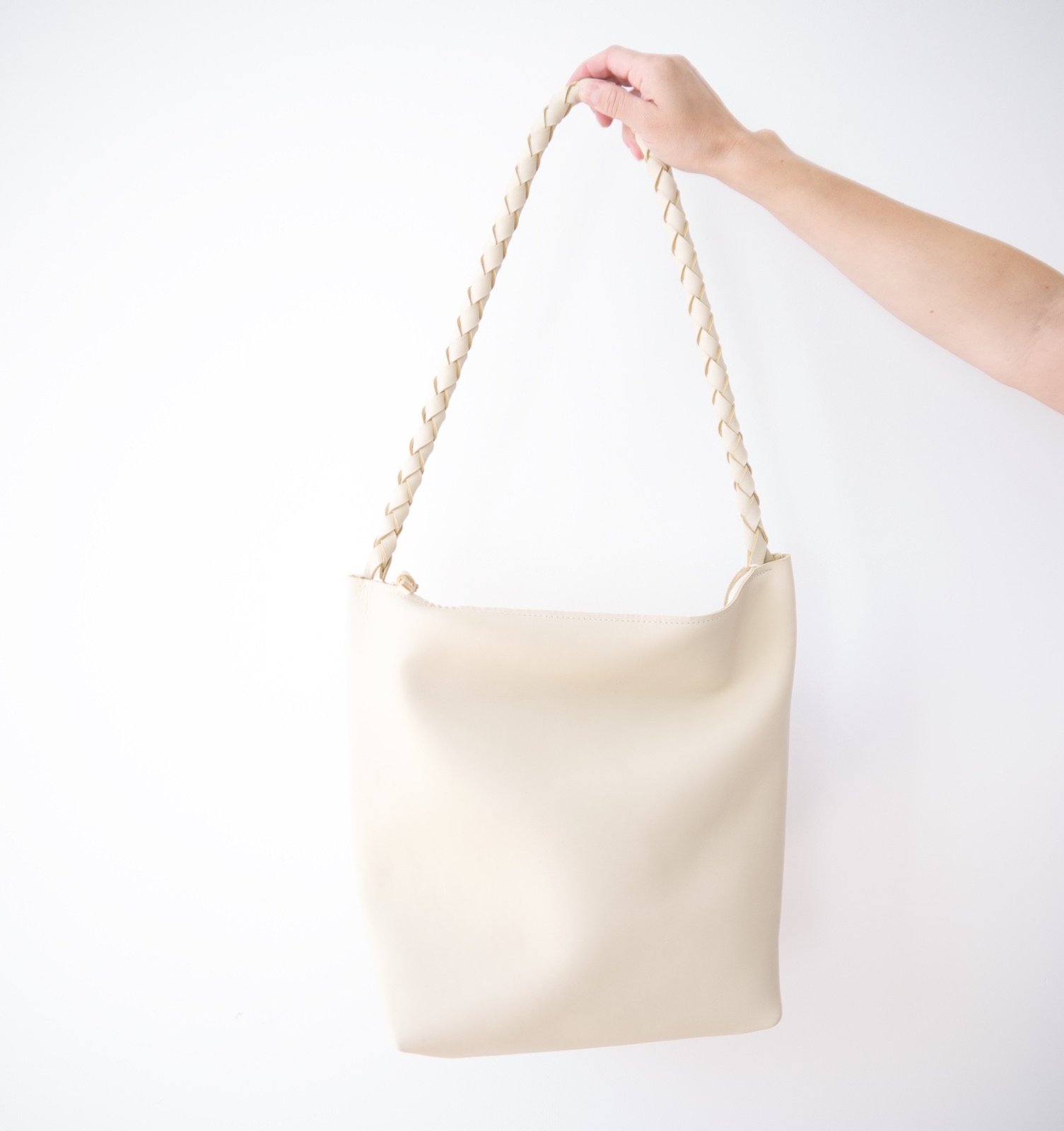 single strap tote