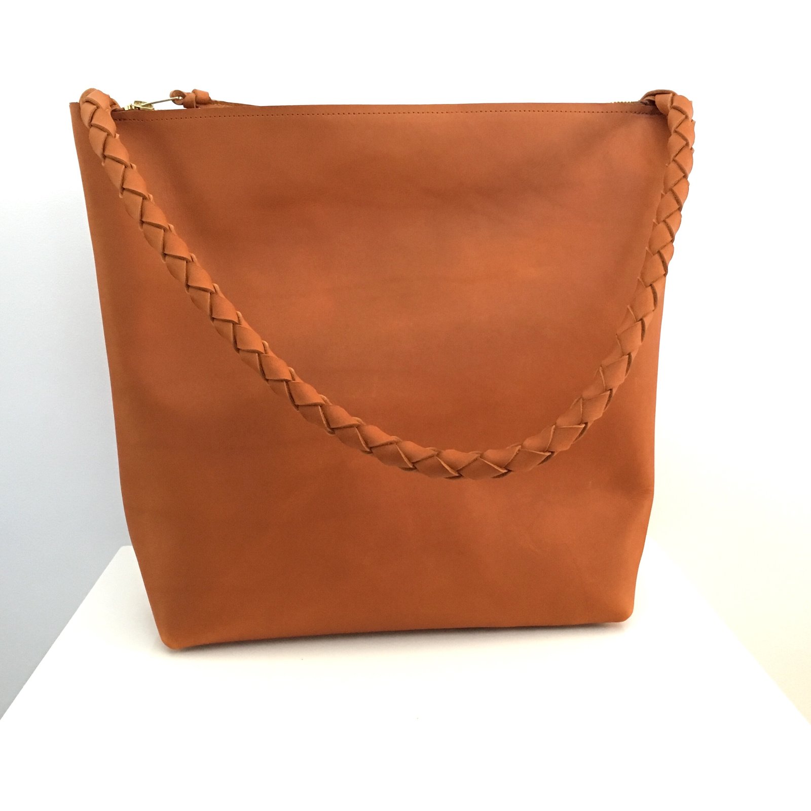 single strap tote