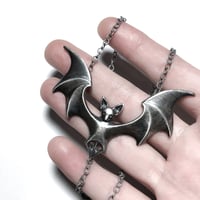 Image 4 of Vampira necklace in sterling silver