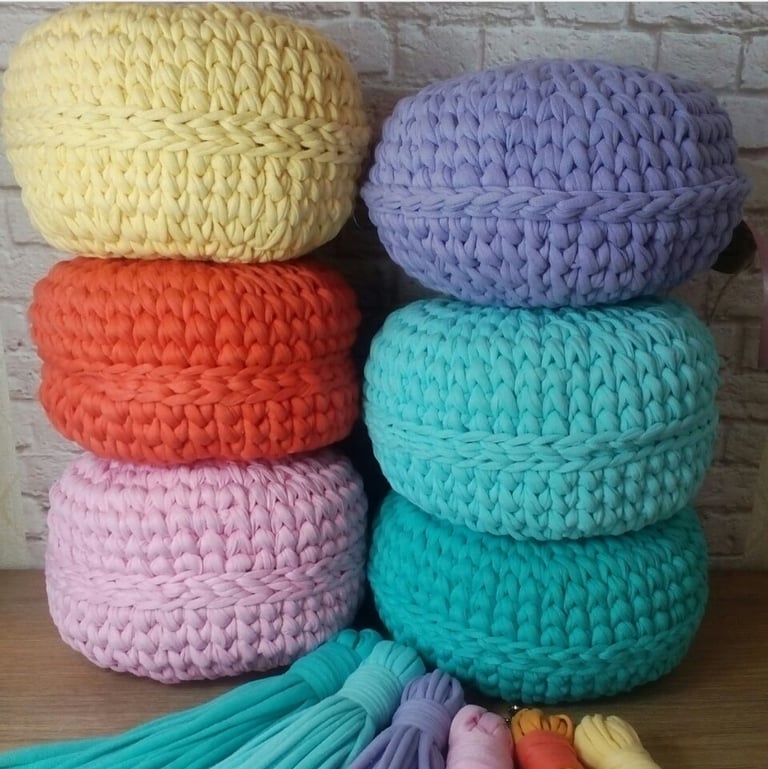 Crochet circular purses with tassels Image 2