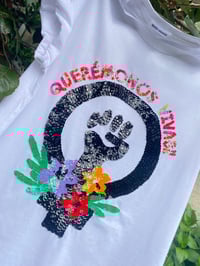 Image 5 of Camiseta bordada a man. QUERÉMONOS VIVAS! Varias tallas.