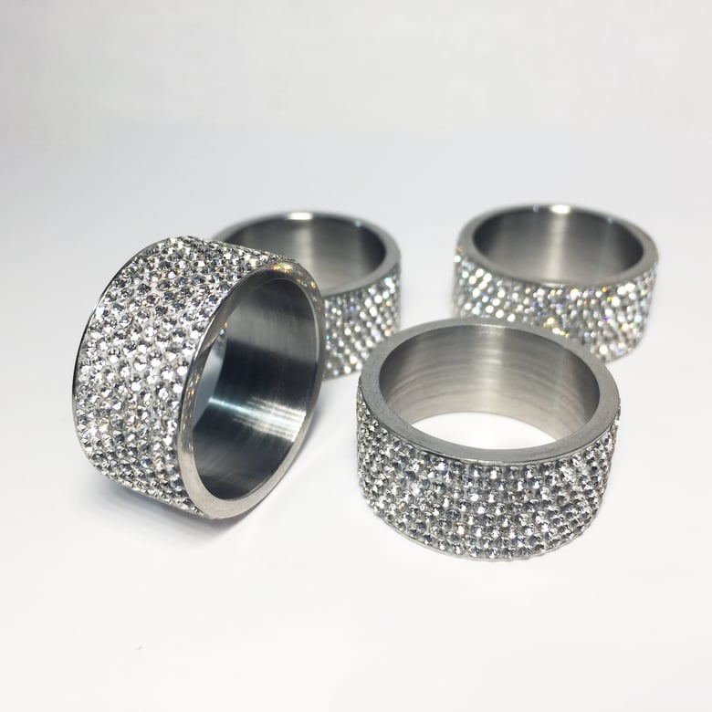 Image of Oversized Young Millionaire Migos Ring