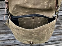 Image 5 of Sling bag / Hunting bag / Satchel in waxed canvas / Musette / messenger bag in waxed canvas UNISEX