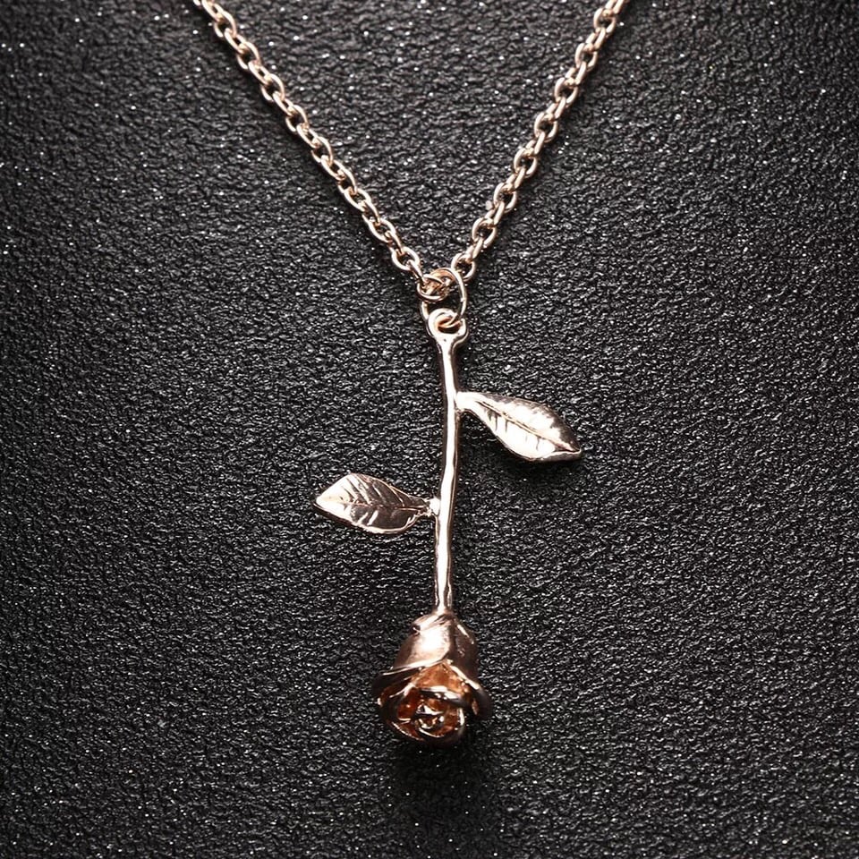 Image of Rose Flower Necklace