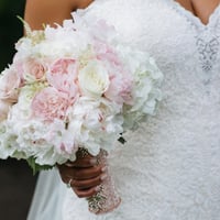 Image 2 of "Allison" Bouquet Holder