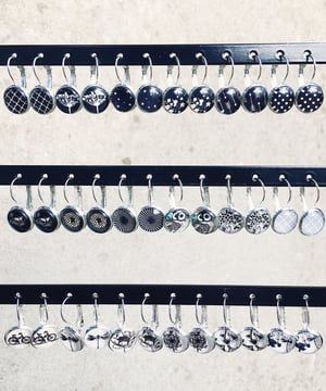 Image of Boucles d’oreilles N&B illustration 12mm