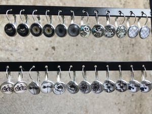 Image of Boucles d’oreilles N&B illustration 12mm