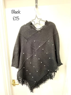 Image of Clothing - Arrow Knit & Pearl Tassel Poncho