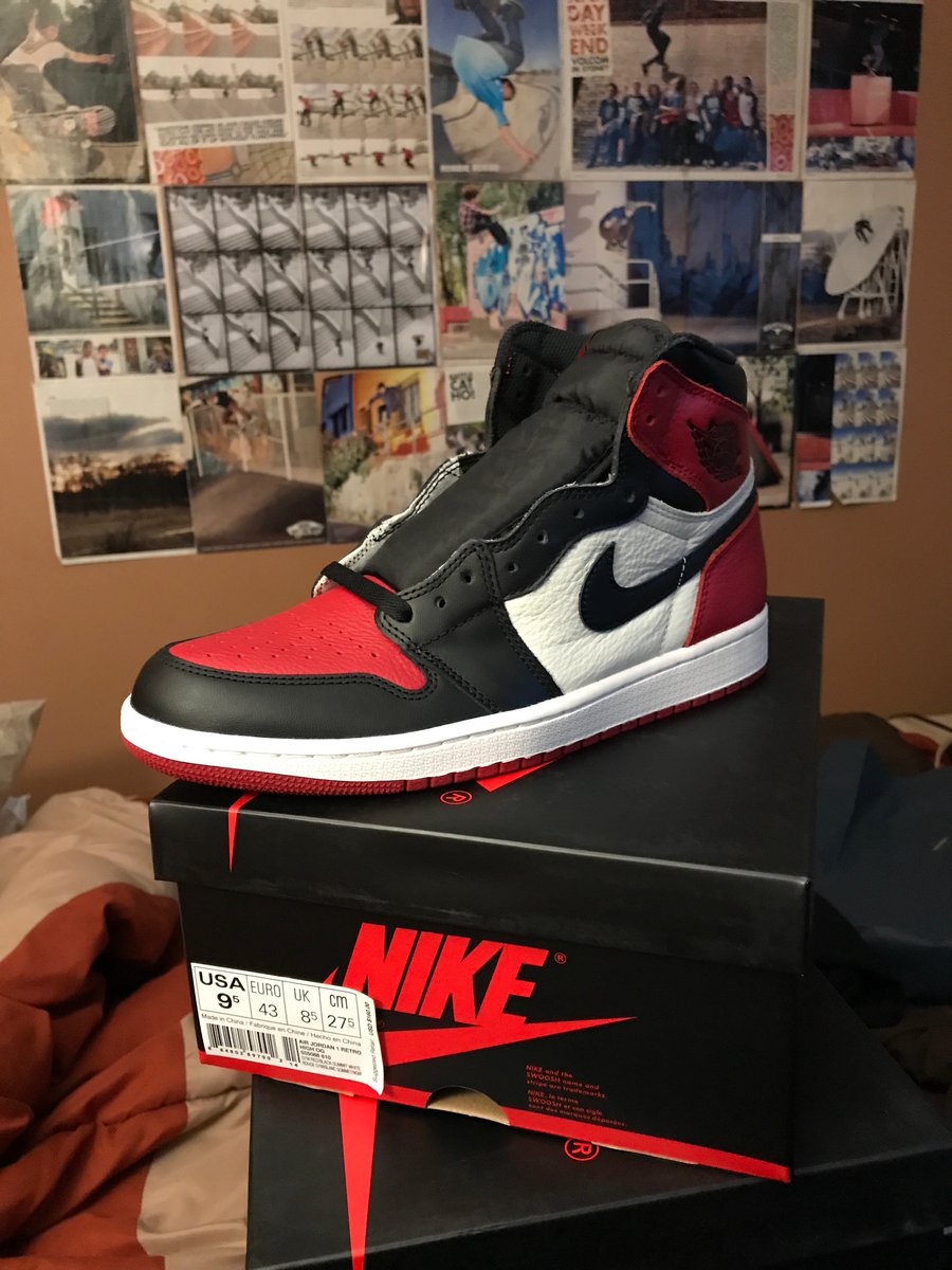 jordan retro 1 bred toe