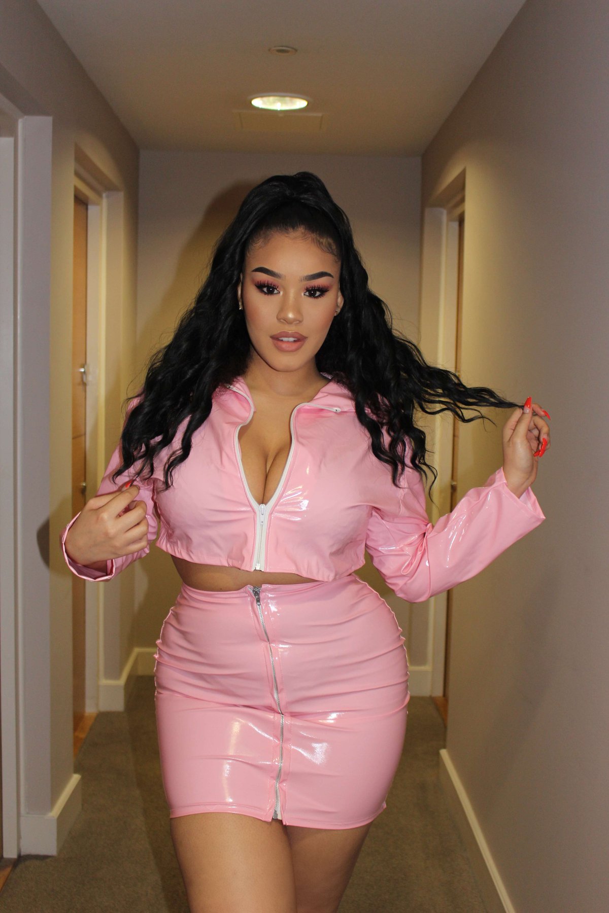 Larajuicytv Pvc Video: Explained - neg0a73