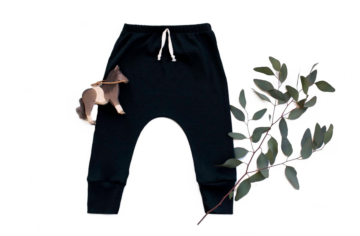 Image of 'Basic range' merino pants bottle