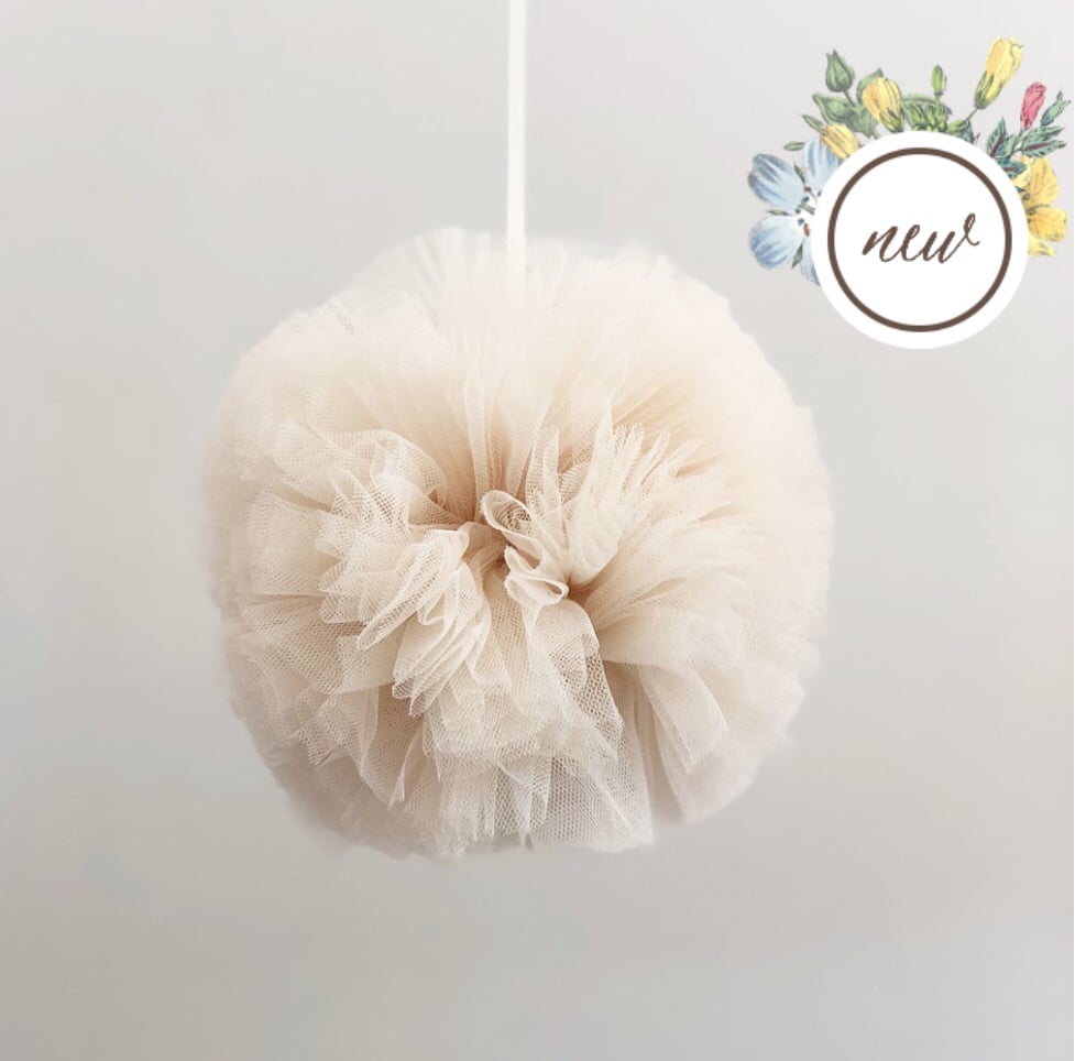 Image of Small vanilla Pom Pom