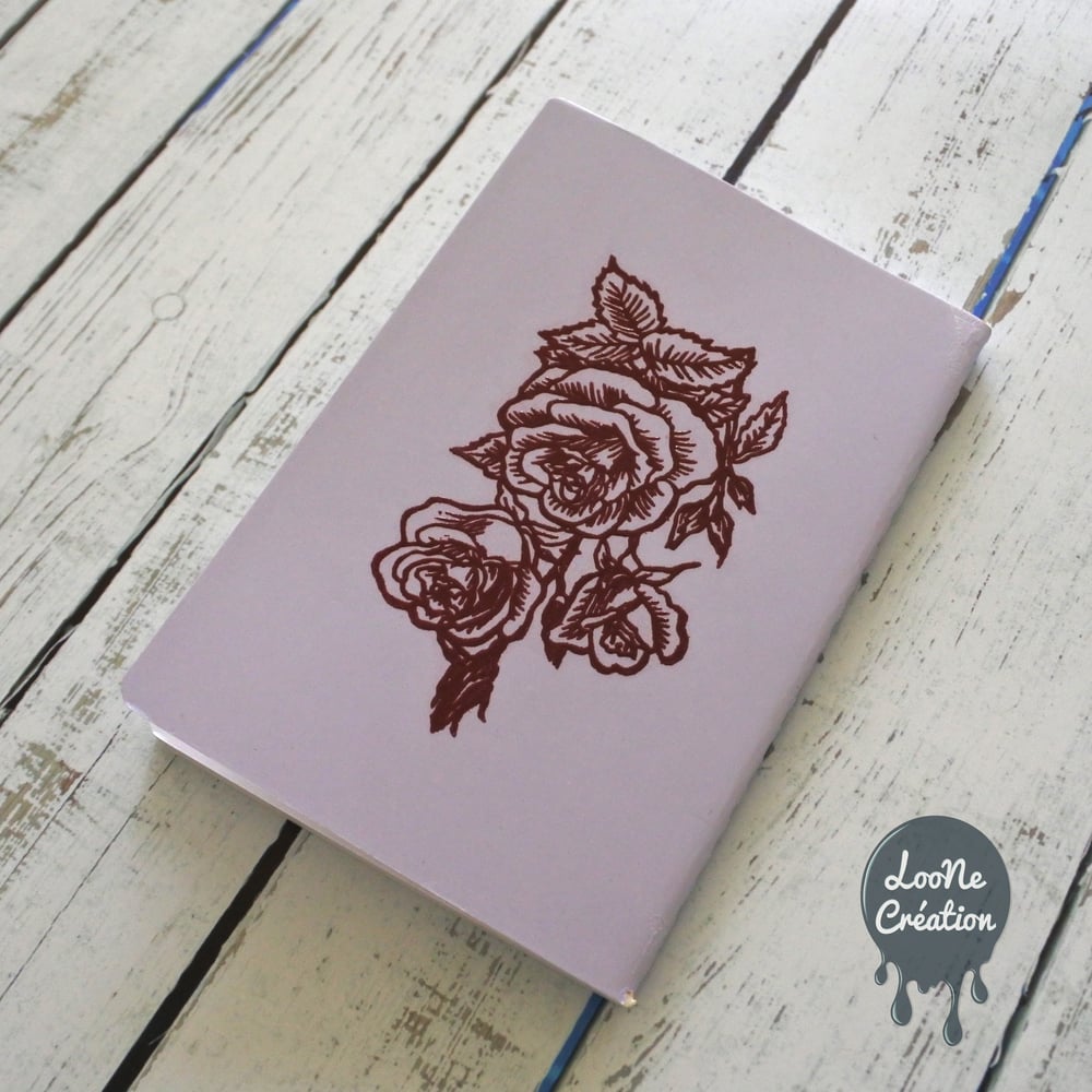 Image of Carnet de Poche embossé motif Roses anciennes