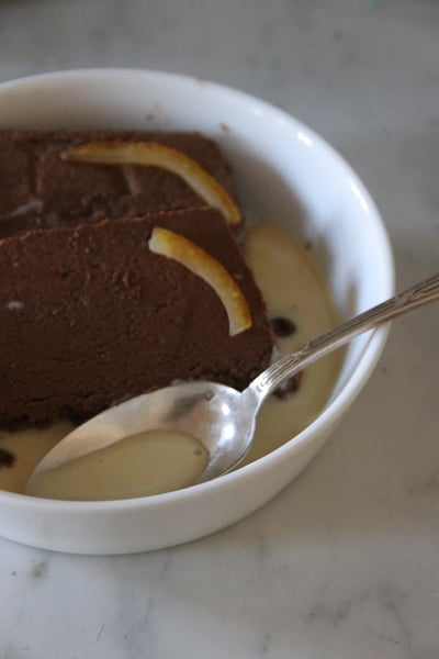 Image of marquise au chocolat * crème anglaise vanille tonka