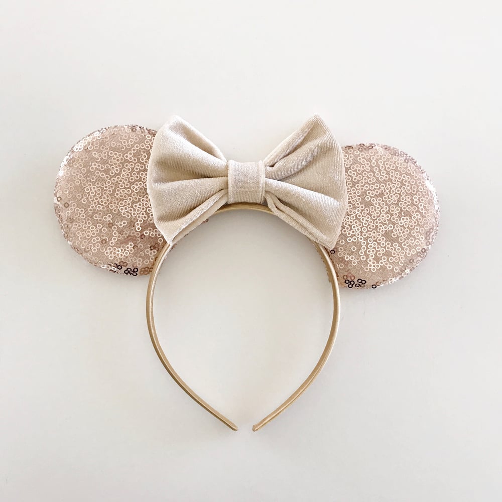Image of Rose gold sequin mouse ears with vanilla velvet bow