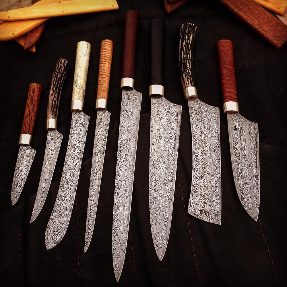 Image of Set of 8 damascus steel kitchen knives