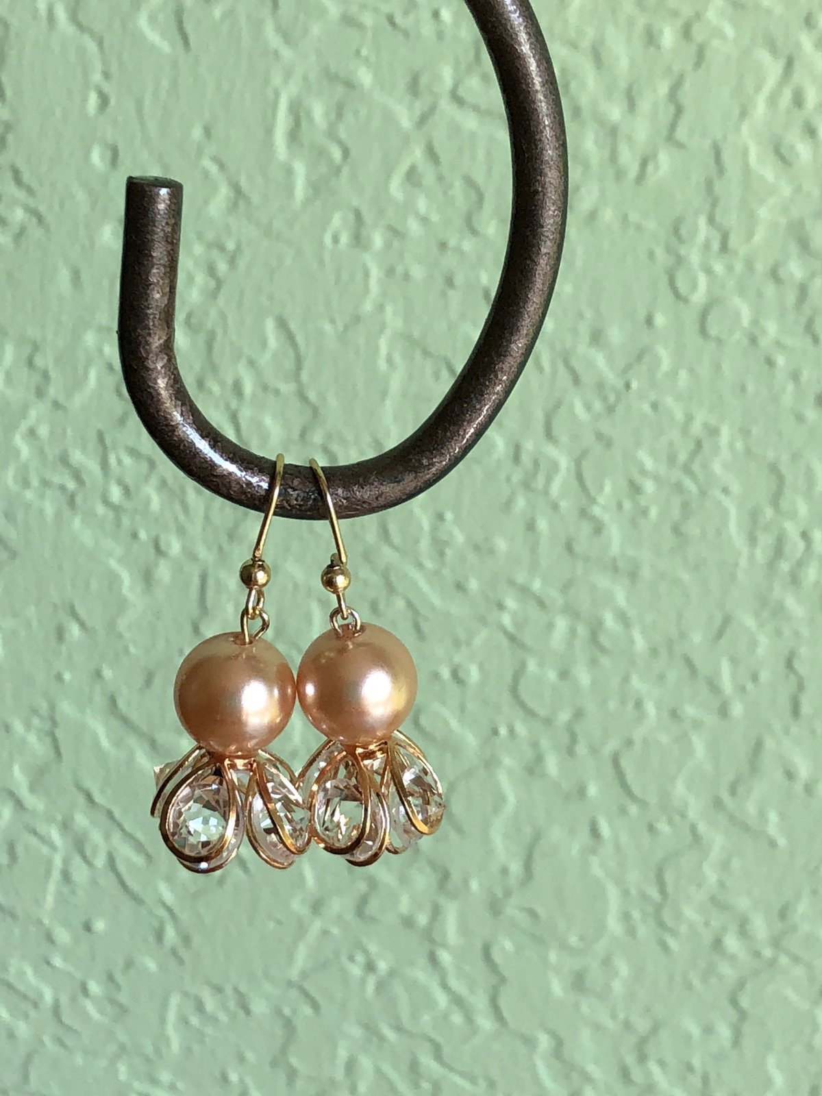 Image of Feminine Double Pink Earing