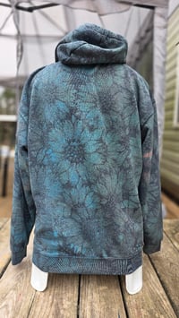 Image 14 of Floral Flukes