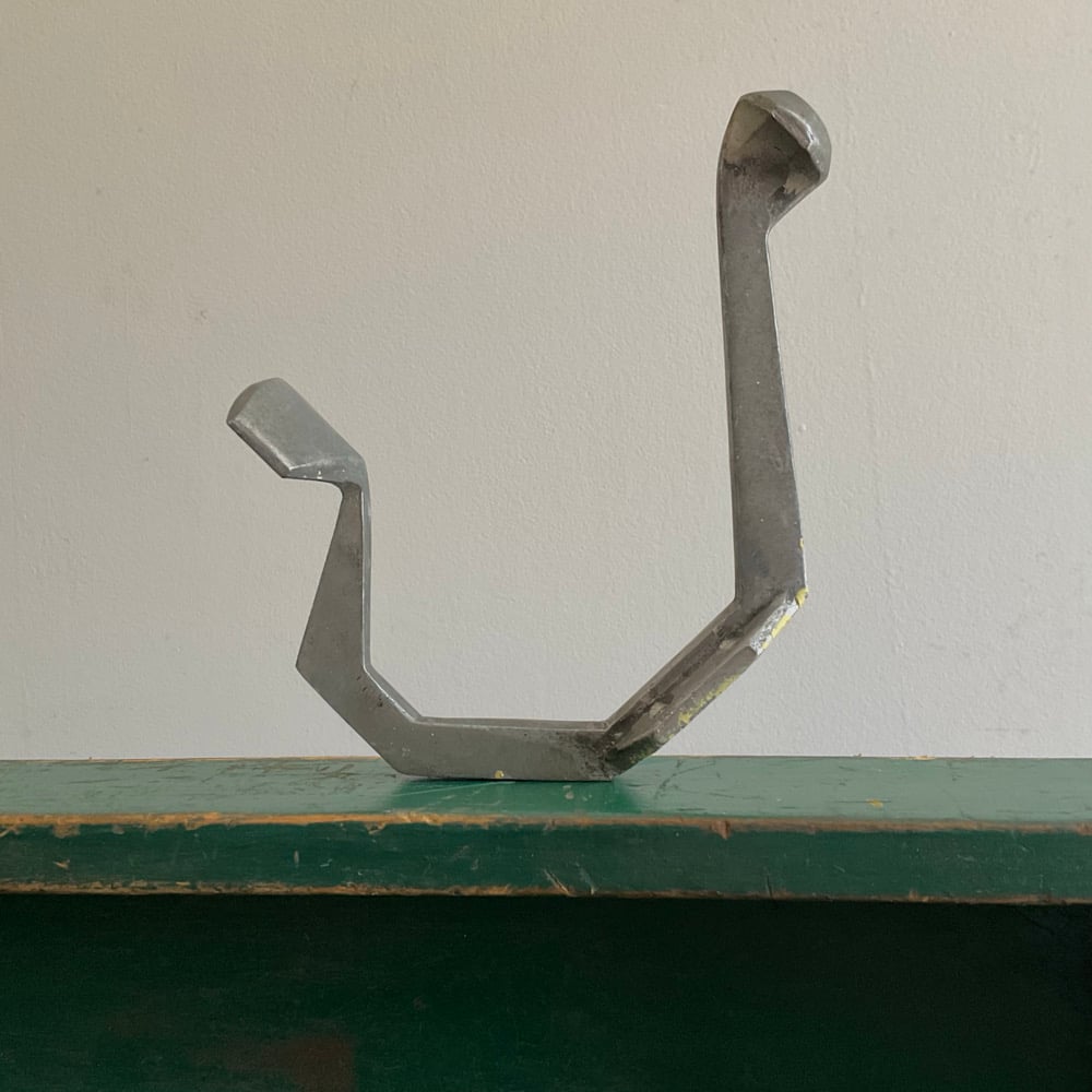 Image of French Hook no.4