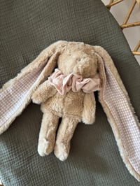 Image 1 of  LAPIN VICHY ROSE ET SON COL NUDE 