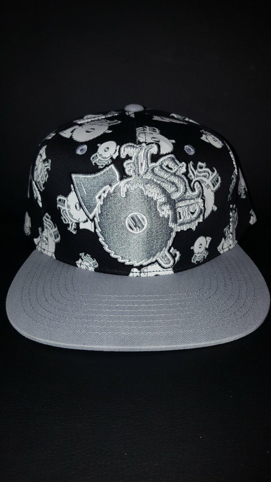 Image of BLACK  WITH  GREY EMBROIDERED LSP  FITTED HAT