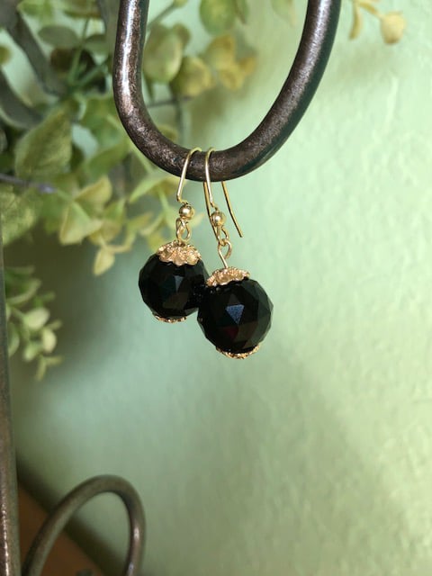 Image of Simple Black / Gold Earing