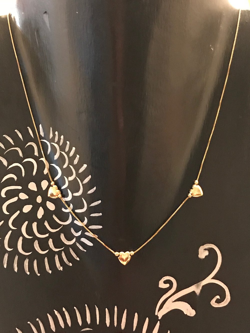 Image of 18K solid yellow gold necklace.