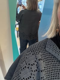 Image 10 of Daisy shirt, dark grey (one size)