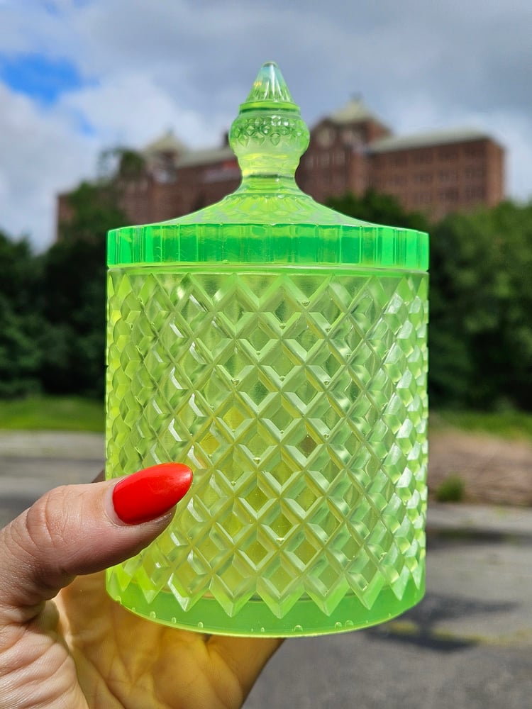 Image of Vaseline Glass Inspired Lattice Jar 4