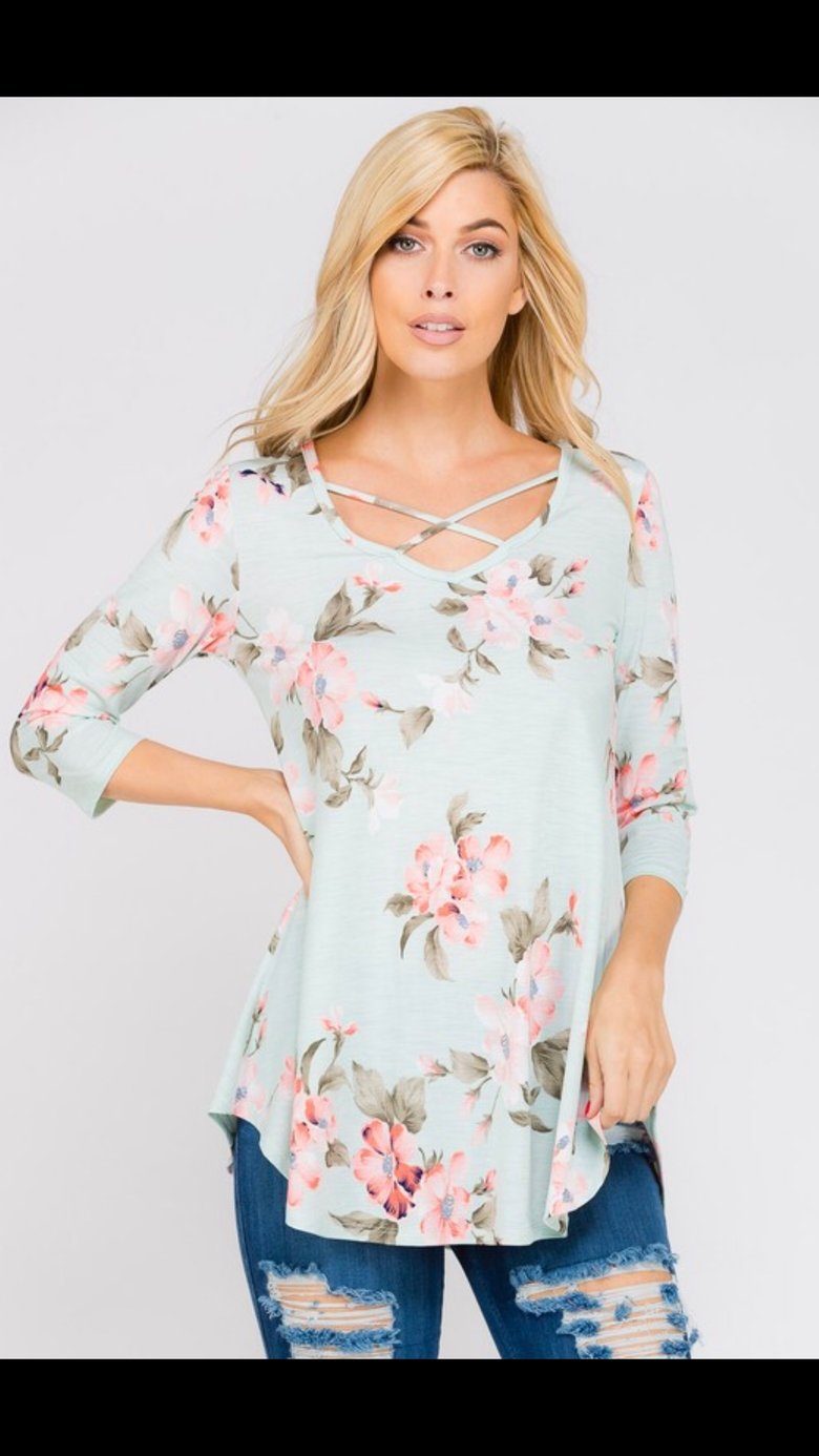 Image of 3/4 Sleeve Front Strap Floral Print Top