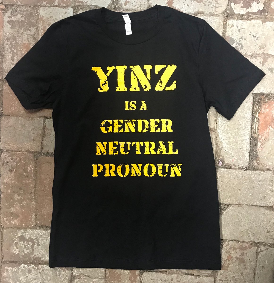 yinz-is-a-gender-neutral-pronoun-gold-on-black-etna-print-circus