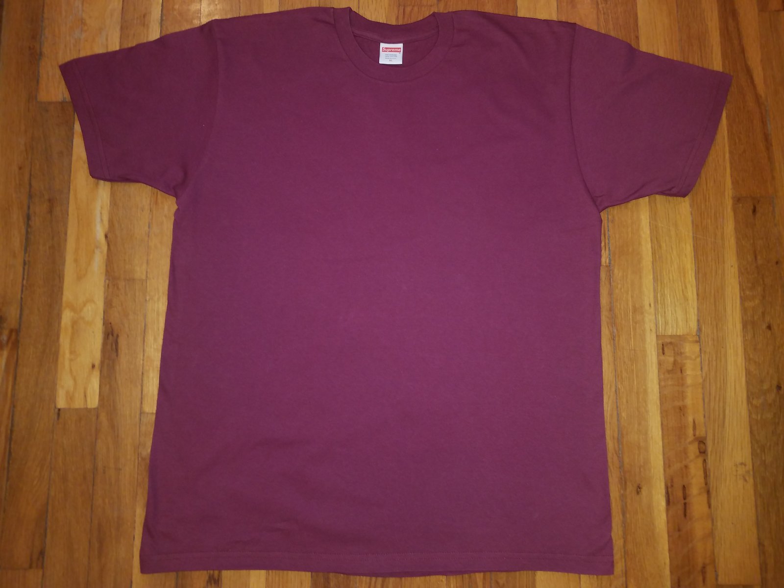blank supreme tee
