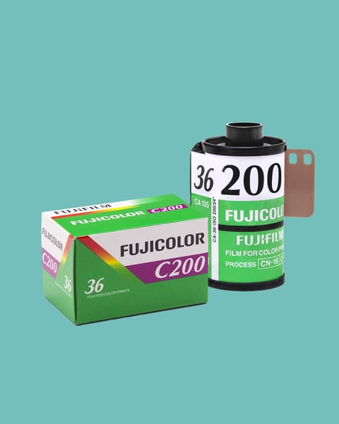 Image of Fujicolor C200 200 ISO 35mm x 36 exp.
