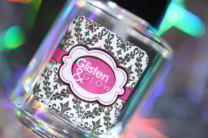 Image of Glisten & Glow Top Coat (clear, shiny and fast drying)