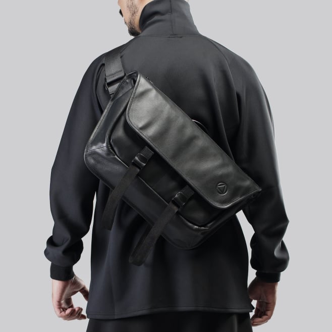 AR-11M56 CROSSBODY