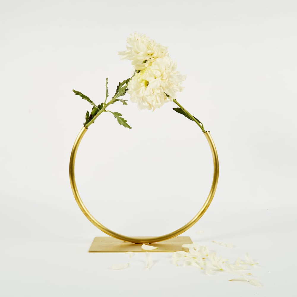 Image of Vase 569 - Towards a Circle Vase