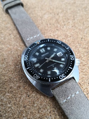 Image of Seiko 6105-8000