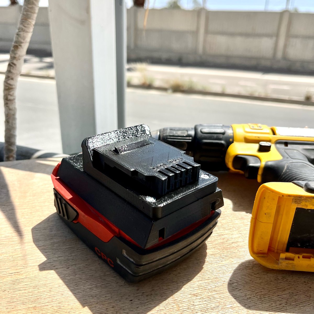 DeWalt XR Adapter To HILTI CPC 22v Battery mariomaker