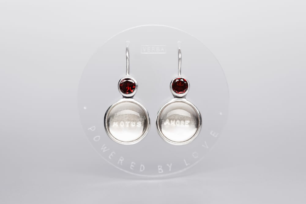 Image of "Powered by love" silver earrings with garnets and rock crystals · MOTUS AMORE ·