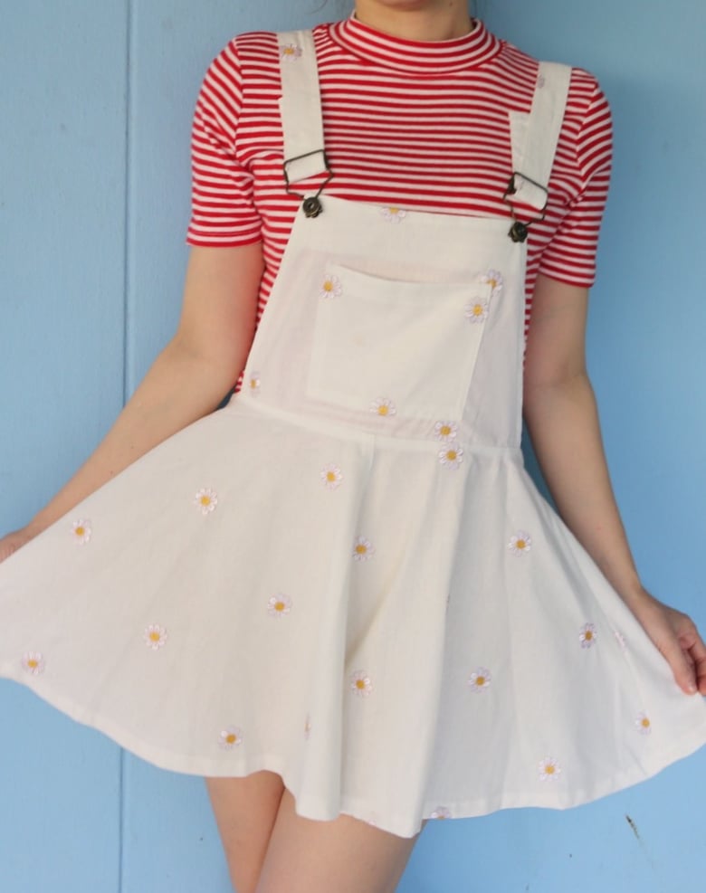 Image of Off White Daisy Pinafore
