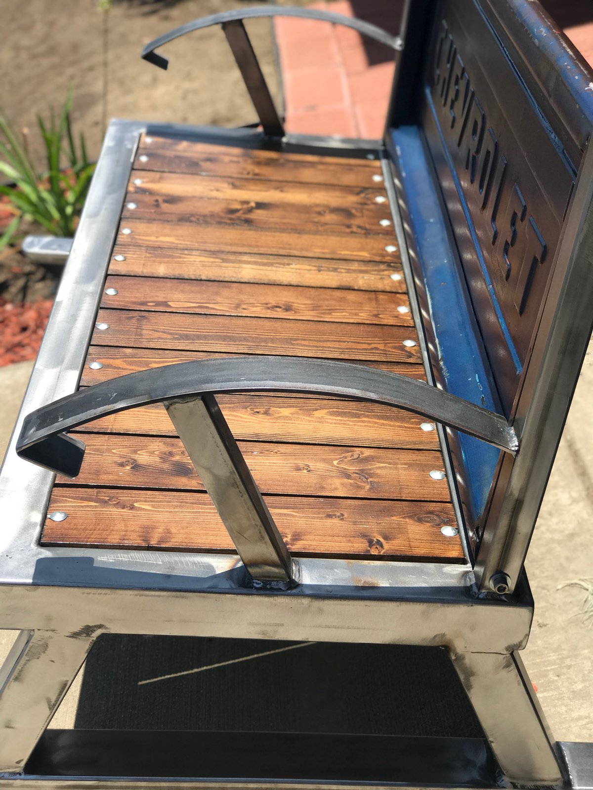 tailgate rocking chair online