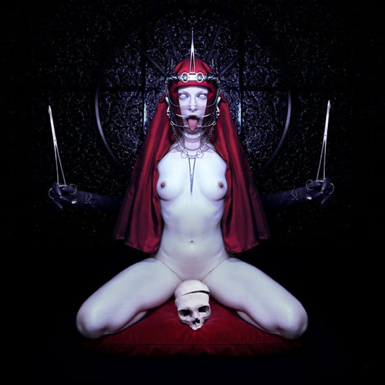 Image of RED QUEEN