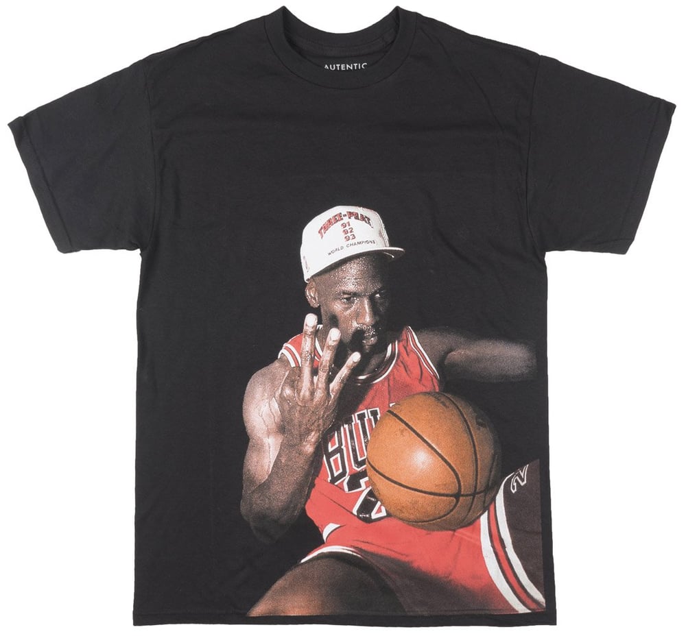 Image of 3PEAT TEE BLACK